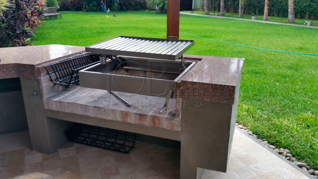 Parrilla a Carbon con tapa Trapez PC004