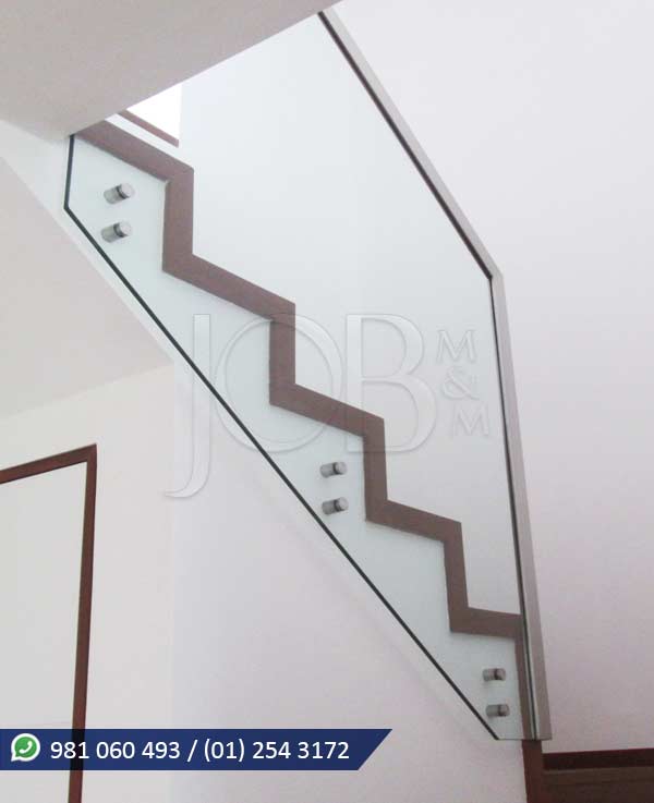 barandas-de-cristal-y-pasamanos-de-acero-Job